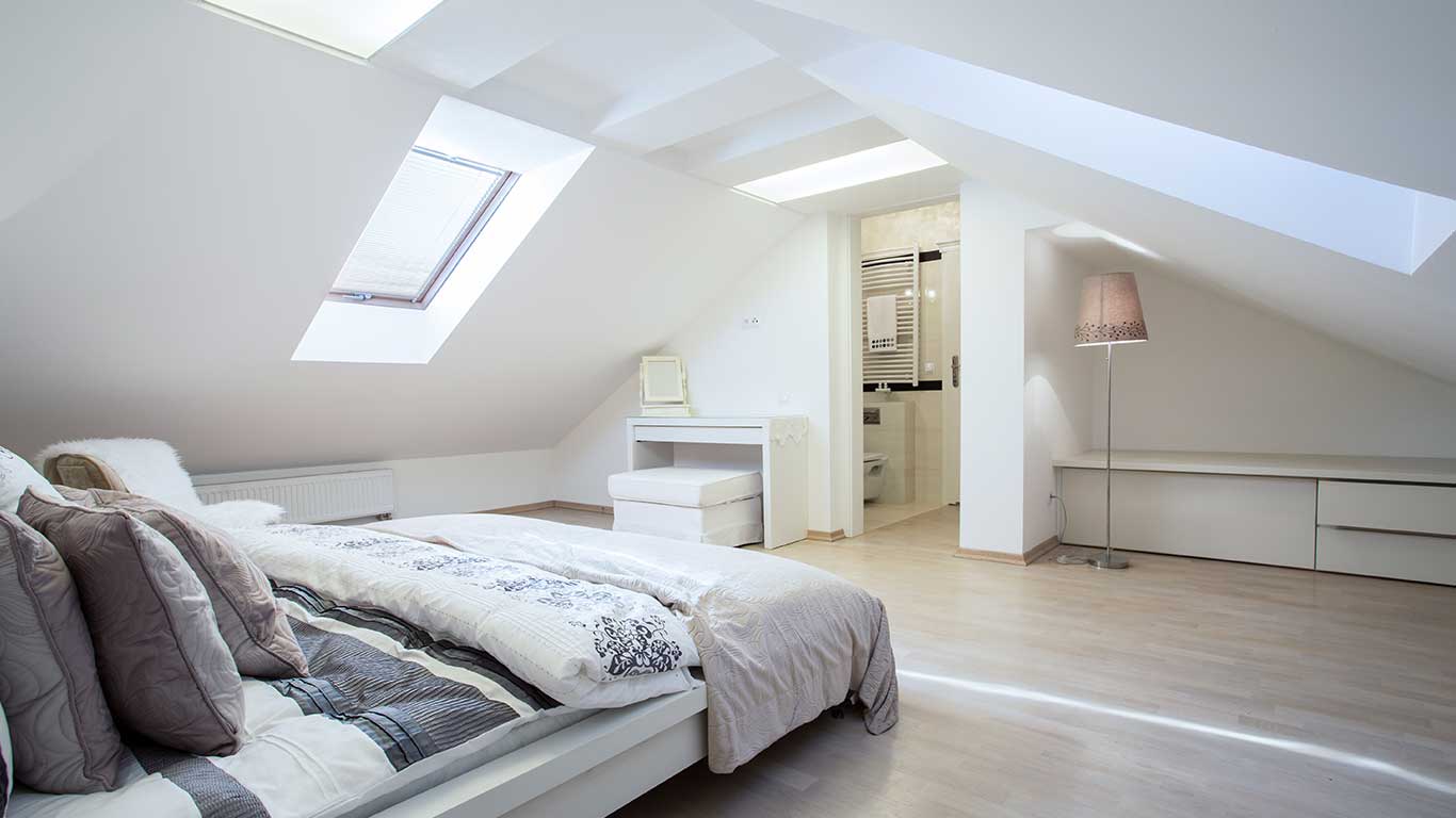 what-need-to-know-about-mansard-vs-dormer-loft-conversion