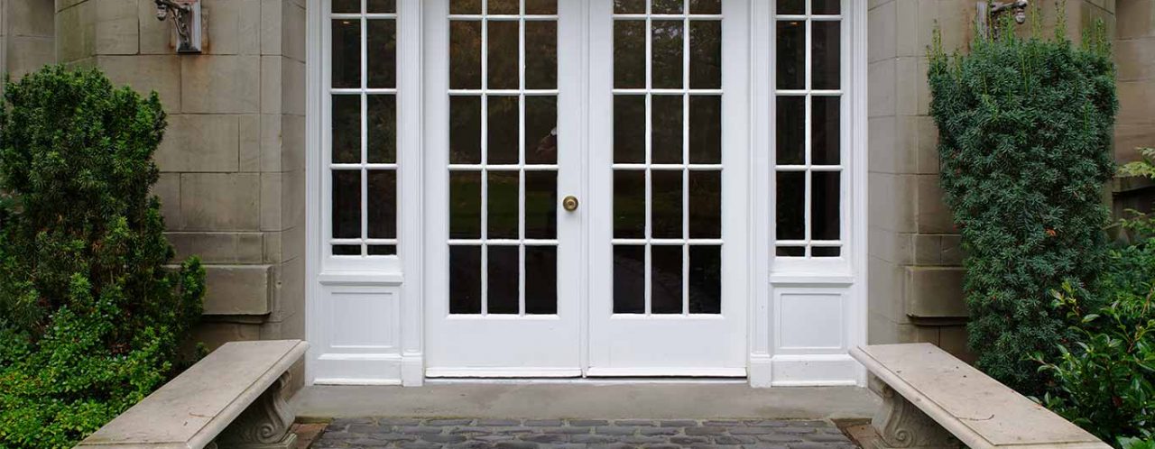 Sliding doors vs bi-fold doors in your extension